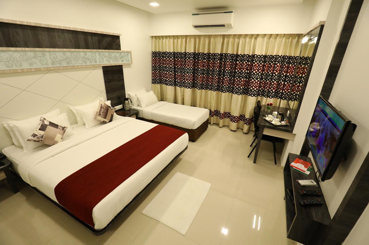 Imperial Grande Resort Lonavala Esterno foto